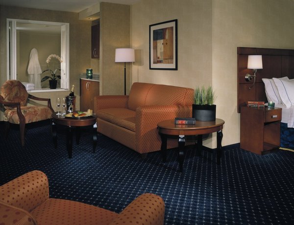 Hébergement pour les vacances : réservez une chambre, un studio ou une suite meublée et équipée